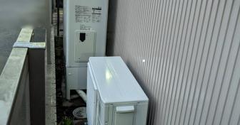 埼玉県川越市でダイキン「EQ37WFTV」＆ウルブロZを設置～トラック荷台からの搬出入～＜エコキュート交換工事例＞