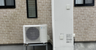 福井県あわら市でダイキン「EQ46VFV」を設置～凍結により故障したEQを撤去～＜エコキュート交換工事例＞